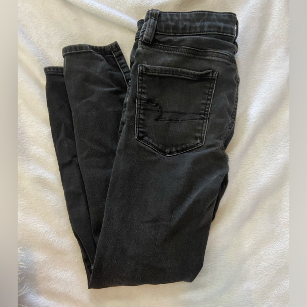 AE -NEXT level Stretch Black jeans - size 6 short